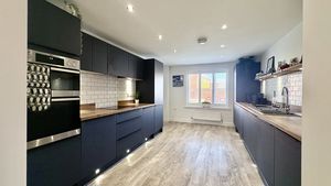 Photo 16- click for photo gallery